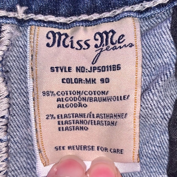Miss Me Jeans. Size 27. Boot Cut. - Picture 4 of 4